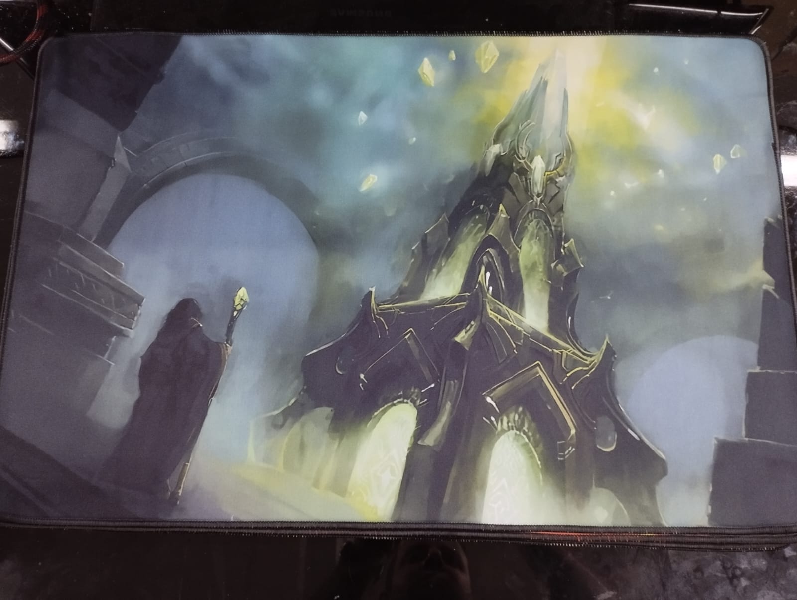 Playmat Mana Vault (60x40cm con bordes cosidos)